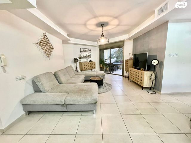 דירה, ד"ר יהודה פרח 8, קרית השרון, נתניה