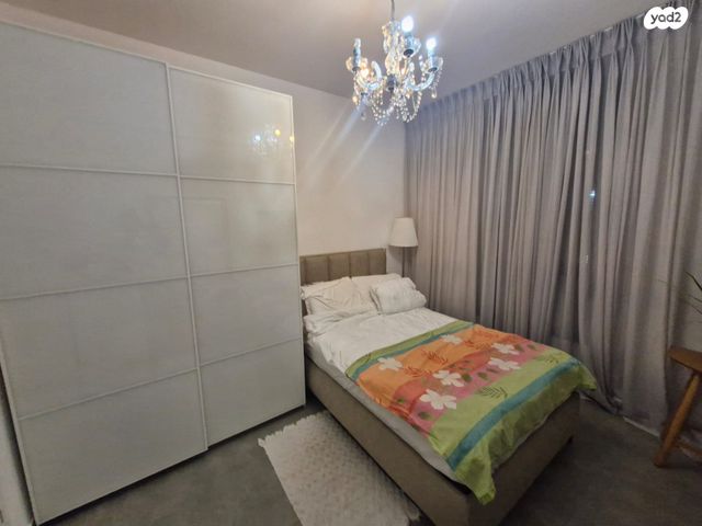 דירה, דרך ששת הימים 100, סלע, רחובות