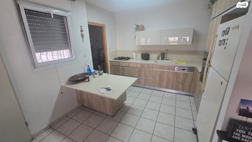 דירה, ישעיהו הנביא, הנביאים, מודיעין מכבים רעות