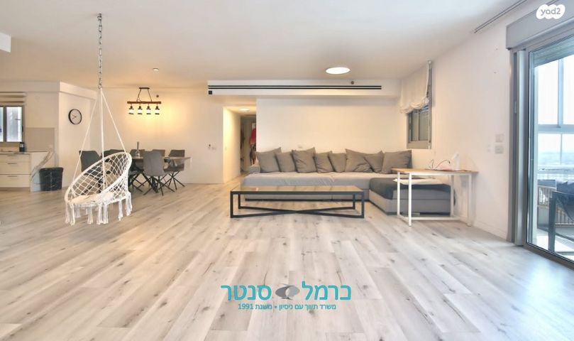 דירת גן, משכנות האומנים, קרית מוצקין