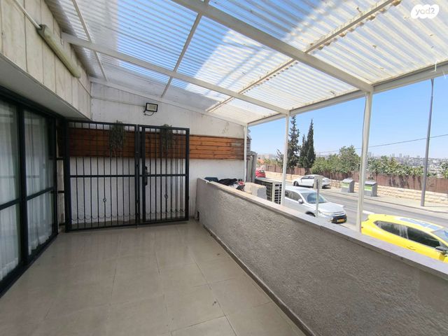 דירה, שבתאי הנגבי, גילה, ירושלים