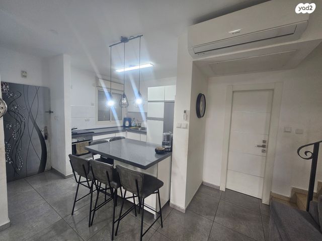 בית פרטי/ קוטג', גן יבנה