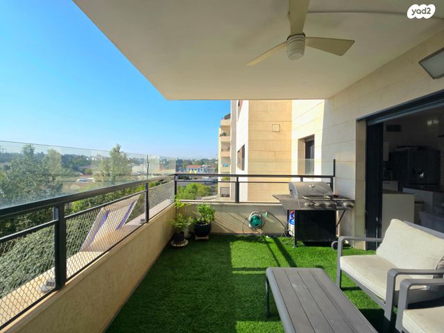 דירה, דבורה עומר 4, נאות שדה, רעננה