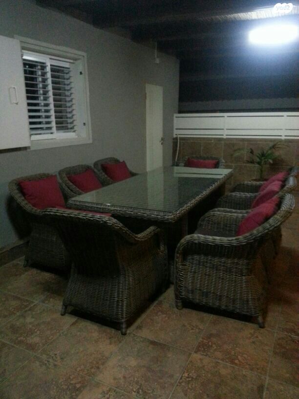 דו משפחתי, כרכום 20, יצחק רבין, מעלות תרשיחא