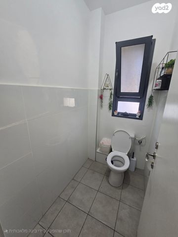 דירה, אסתר המלכה, כרמי גת, קרית גת