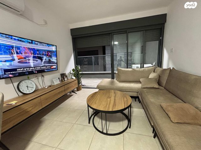 רמז, מערב ותיק