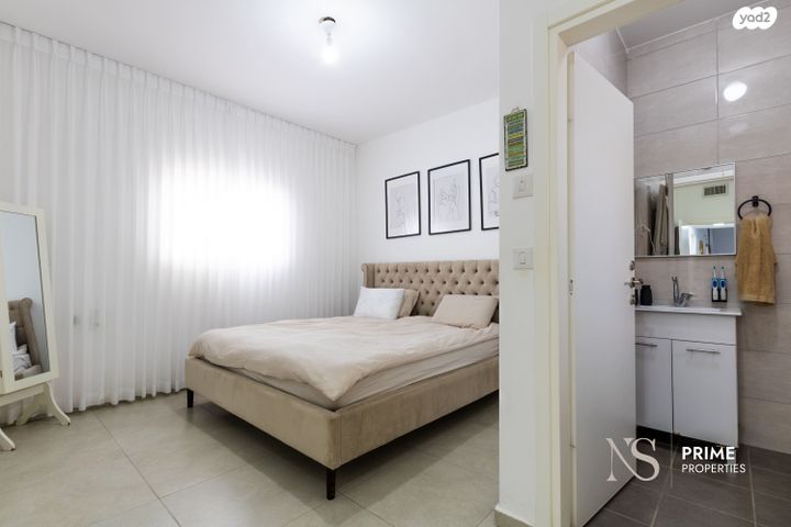 גג/ פנטהאוז, פרופ' עדה יונת 3, השחר, דימונה