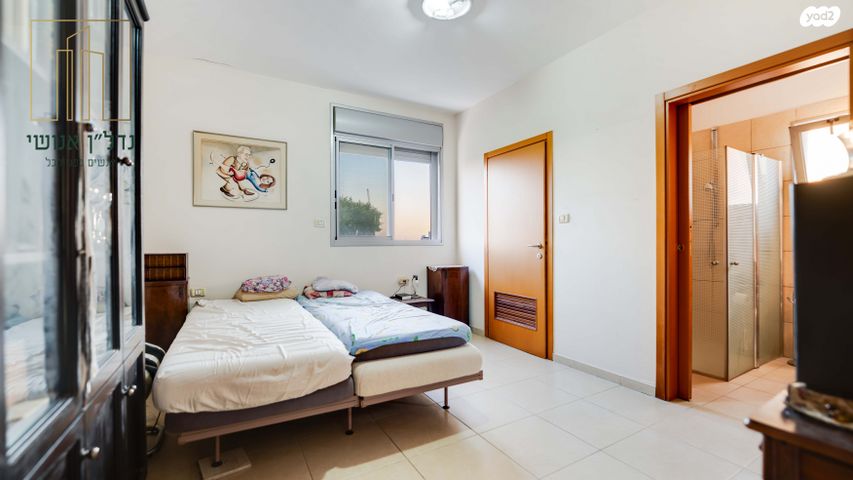 גג/ פנטהאוז, שמעון בן צבי, שטח 9, גבעתיים