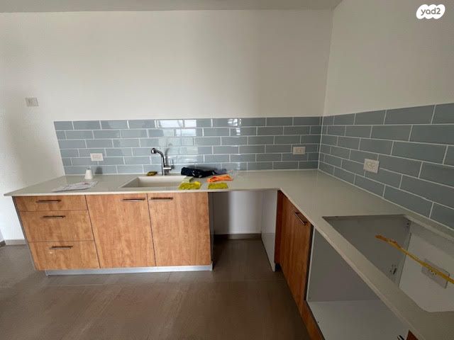 דירה, רועי קליין, קרית קריניצי, רמת גן