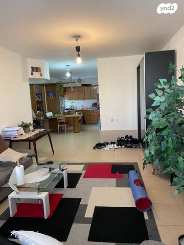 דירה, דוד רמז 21, קרית אתא