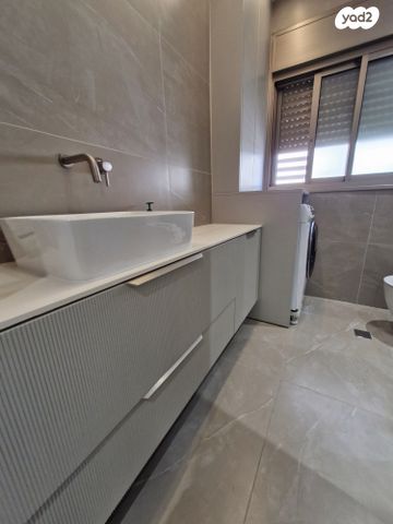 דירה, וייצמן, עיר, מרכז העיר, נהריה