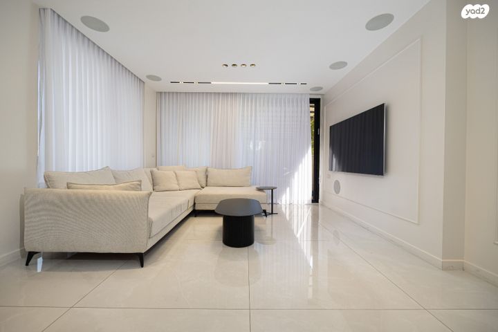 קוסטה ריקה 75