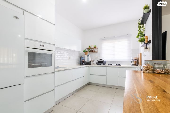 גג/ פנטהאוז, פרופ' עדה יונת 3, השחר, דימונה