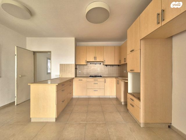 טרומפלדור 3