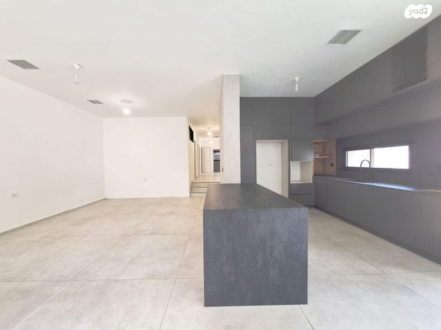 בית פרטי/ קוטג', האתרוג 18, ברנדייס, חדרה