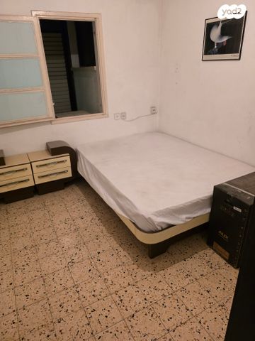 דירה, קיבוץ גלויות 37, עמידר, בת ים