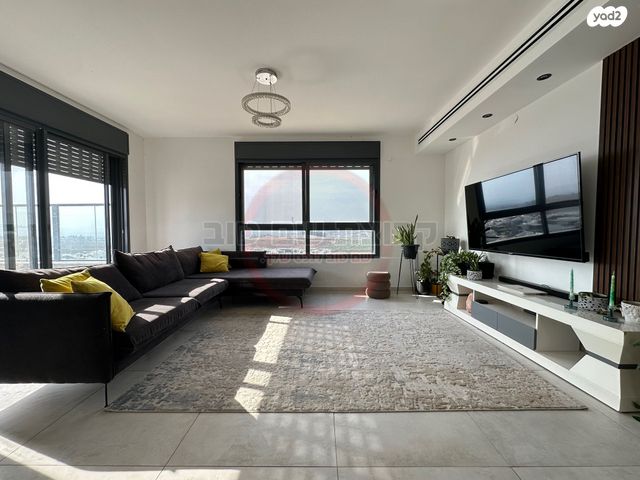 גג/ פנטהאוז, הרב דב הכהן קוק, עפולה הצעירה, עפולה