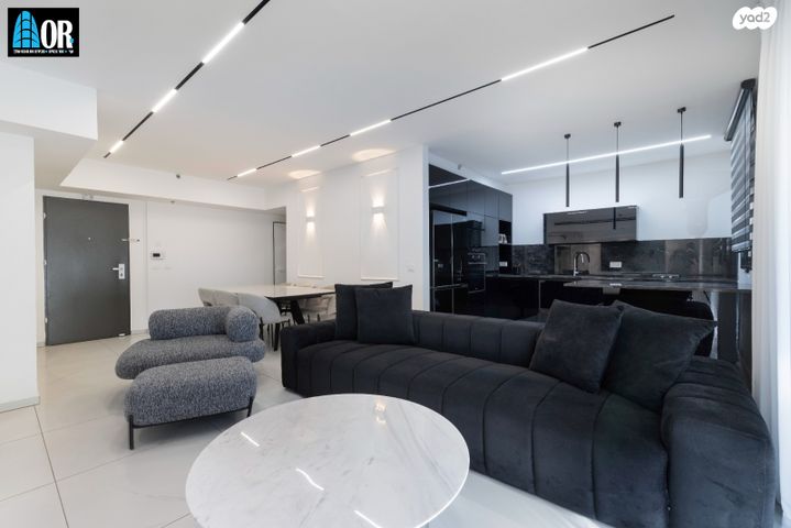 דירה, יעקב דורי, נאות שמיר, רמלה