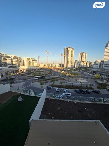 דירה, אסתר המלכה, כרמי גת, קרית גת