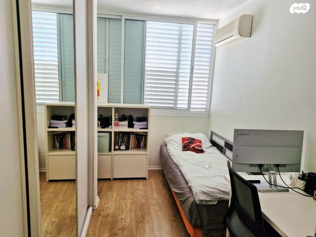 דירה, עולי הגרדום, רמז, מערב ותיק, ראשון לציון