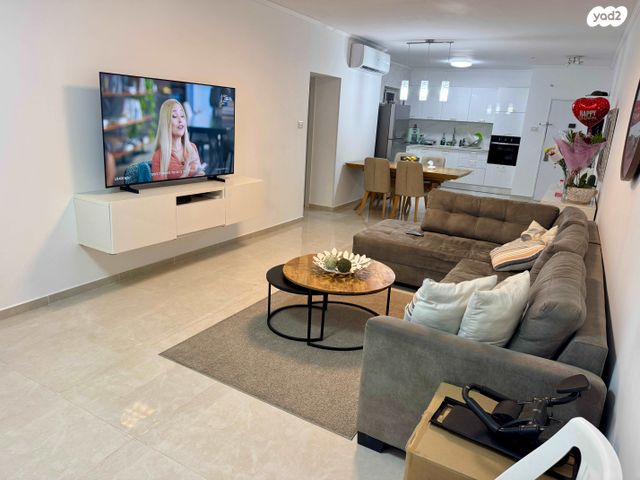 דירה, משה איכילוב, צפון מערב מרכז העיר, נתניה