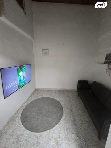 גג/ פנטהאוז, רחבת הר הצופים, גליקסון, קרית גת