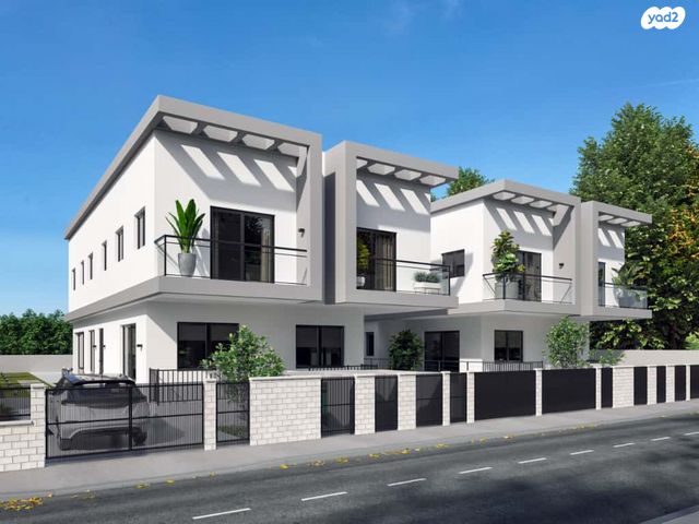 דו משפחתי, אבן יהודה