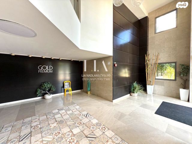 גג/ פנטהאוז, הדוגית, נאות רבין, יבנה