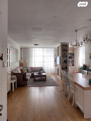 דירה, עולי הגרדום, רמז, מערב ותיק, ראשון לציון