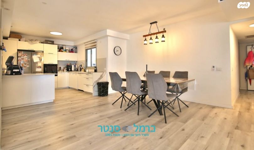 דירת גן, משכנות האומנים, קרית מוצקין