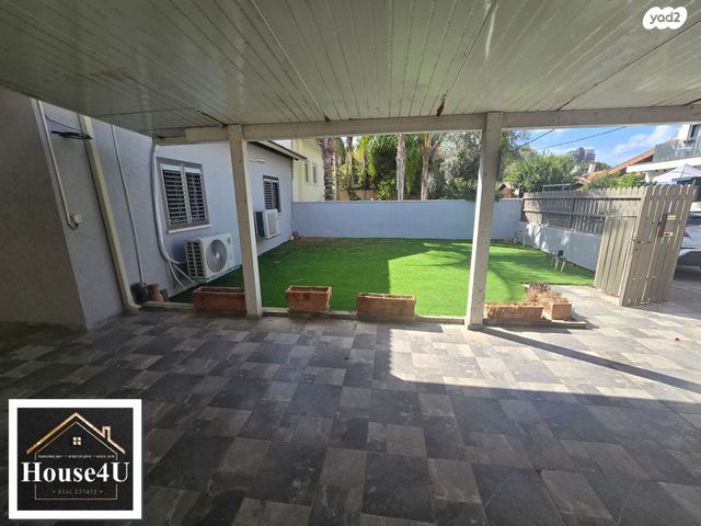 דו משפחתי, נווה עמל, הרצליה