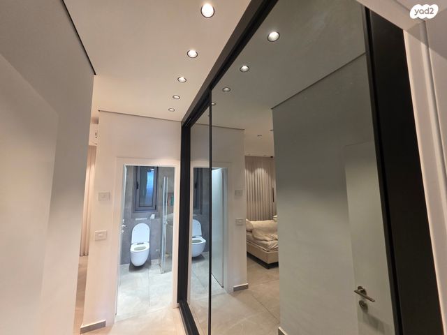 דירת גן, גן יבנה מערב, גן יבנה