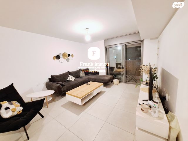 שרה אהרונסון 