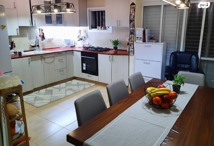 דירת גן, מסילת העולים, חולון