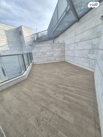 גג/ פנטהאוז, אסירי ציון, קרית שלום, תל אביב יפו