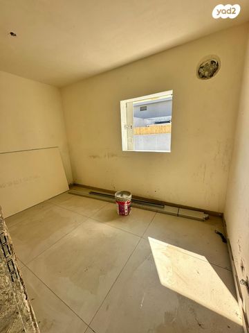 גג/ פנטהאוז, הדרור, נאות בן גוריון, יבנה