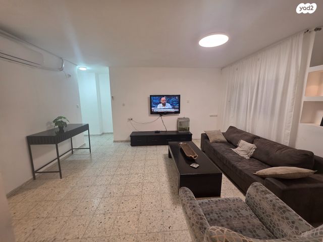 דירה, נווה זאב, נאות אילן, באר שבע