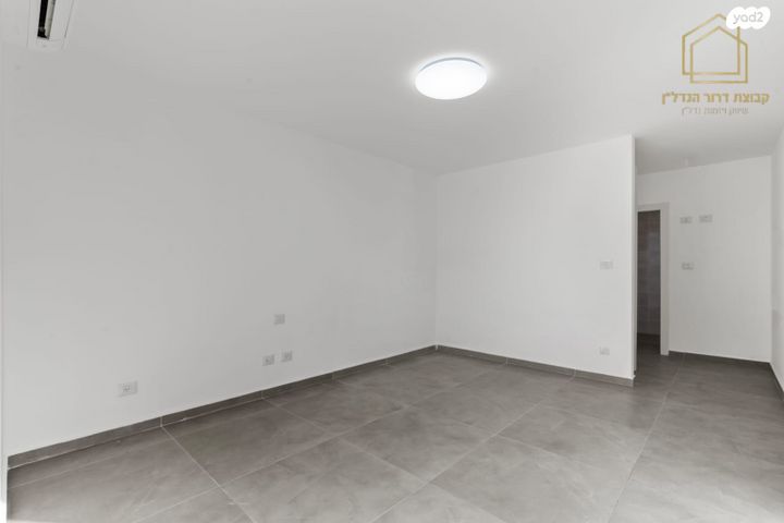 דופלקס, הלוחמות 16, ראשון לציון