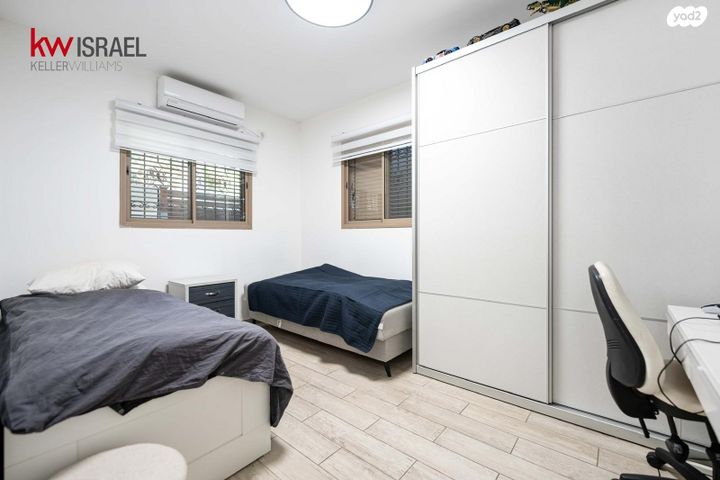 דירת גן, שדרות ישראל גורי, קרית שלום, תל אביב יפו