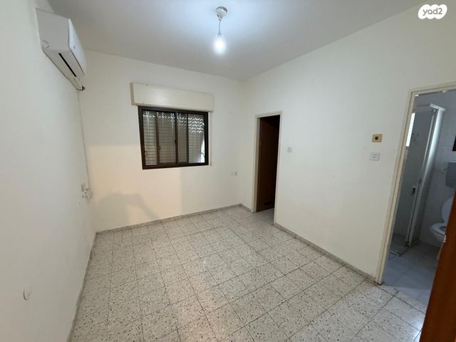 דירה, אלכסנדר זייד, קרית חיים מזרחית, חיפה