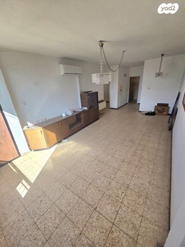 מונטיפיורי 39