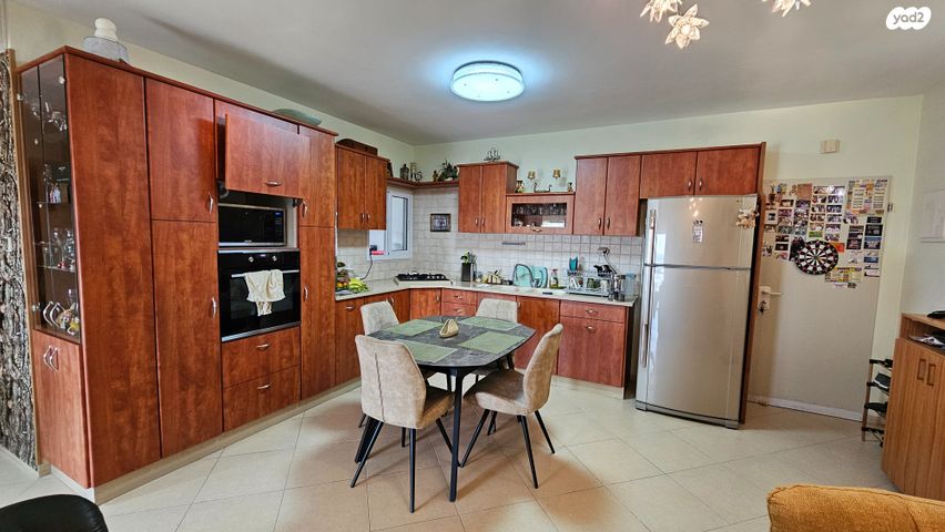 דירה, הרב חיים פינטו, קרית מלאכי