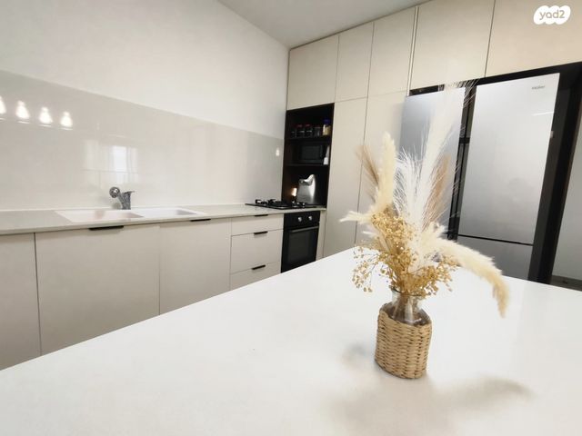 דירה, שדרות אריה תגר, עיר ימים / הבלוט, אשקלון