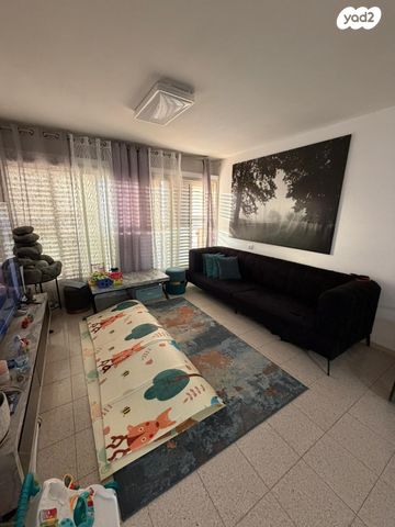 דירה, עין גדי, שכונה ט', באר שבע