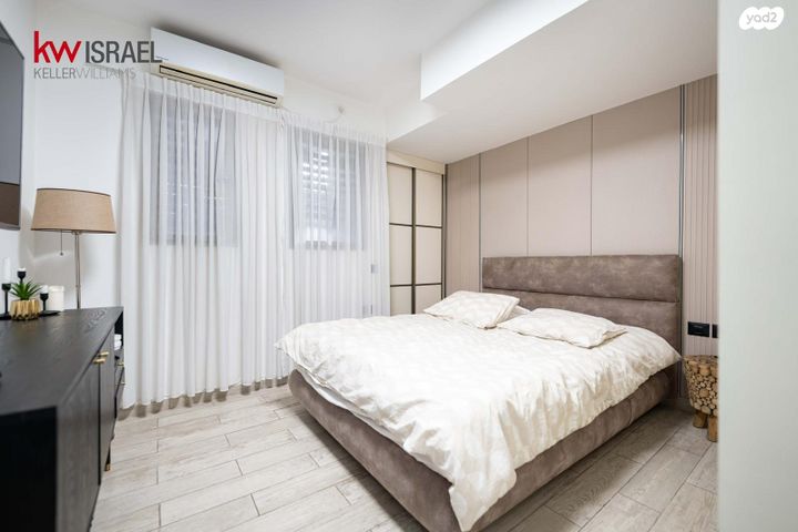 דירת גן, שדרות ישראל גורי, קרית שלום, תל אביב יפו