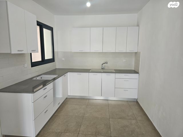 דירה, זית 7, החורש, חריש