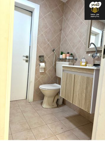 דו משפחתי, קרני שומרון