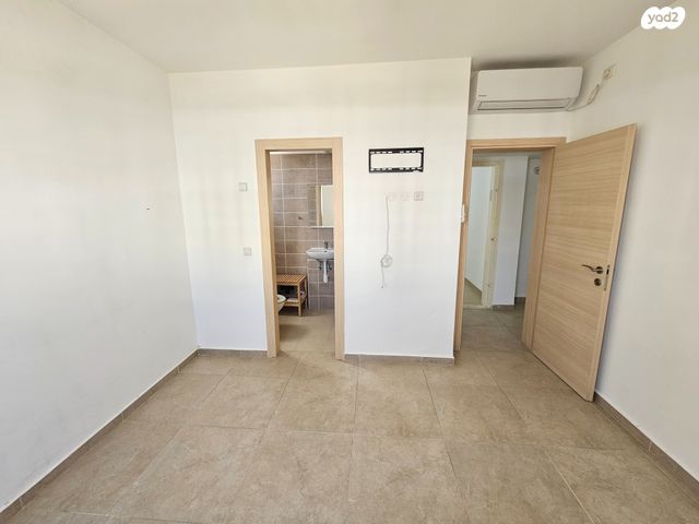 דירה, זית 7, החורש, חריש