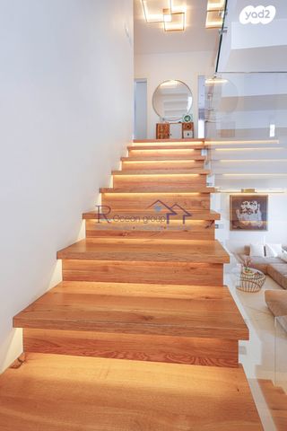 דו משפחתי, בני בנימין 32, נתניה