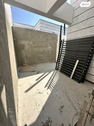 גג/ פנטהאוז, הדרור, נאות בן גוריון, יבנה